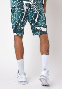 Project X Paris Shorts - green
