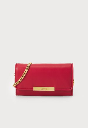 MOSCHINO PLAQUE - Monedero - rosso