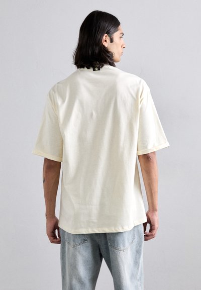 Roberto Cavalli PAINTED SNAKE COOL FIT - Print T-shirt - ivory