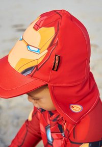 Next LEGIONNAIRE STANDARD - Strandkiegészítő - red iron man