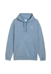 Jasnoniebieska bluza z kapturem, z kieszenią z przodu, sznurkiem do ściągania na kapturze oraz małym białym logo Puma na lewej piersi.