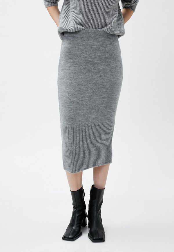 TRICOT MIDI SLIM FIT - Bleistiftrock