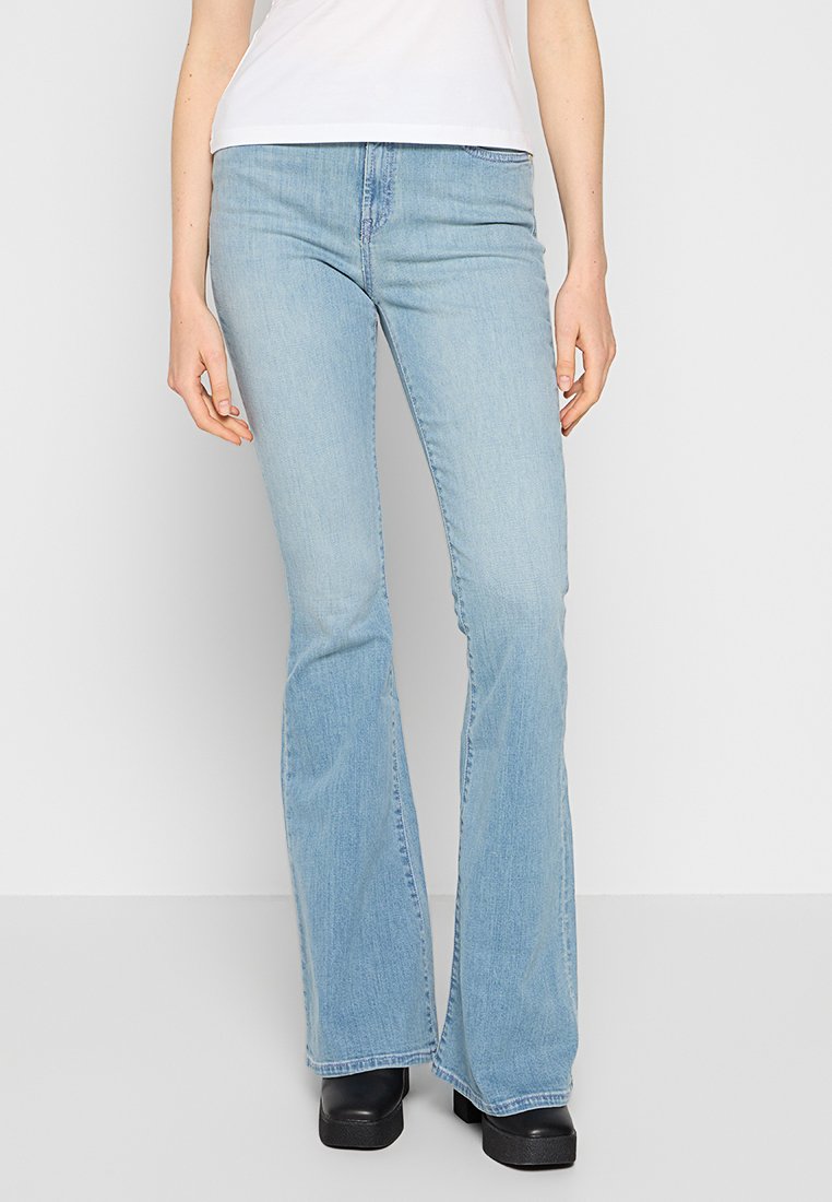 Denham Flared Jeans lichtblauw Denham Flared Jeans lichtblauw