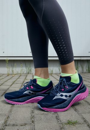 ENDORPHIN SPEED 4 - Løpesko for vei - navy/fuchsia