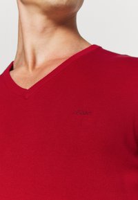 s.Oliver Strickpullover - dark red