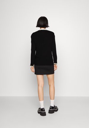 Vest - black