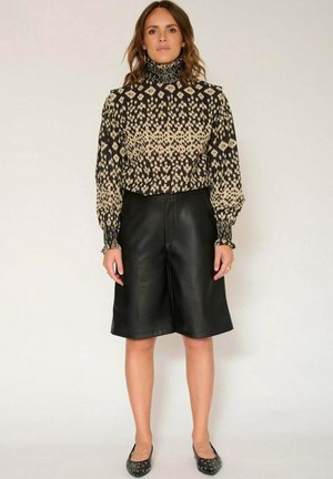 PERCIO - Short - noir