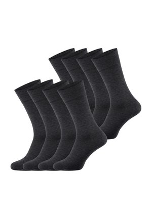 Acht paar donkergrijze sokken tot aan de kuit, gerangschikt in twee verspringende rijen op een witte achtergrond.