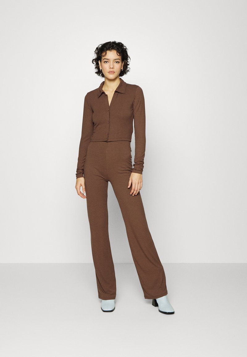 Nly by Nelly CUTE COLLAR SET - Calças - brown