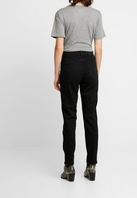 G-STAR Vaqueros rectos - black denim