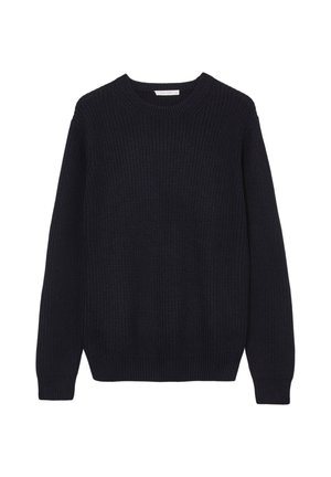 Dunkelblau gestrickter Rundhals-Pullover mit langen Ärmeln und Rippbündchen, Saum und Kragen flach auf weißem Hintergrund ausgelegt.