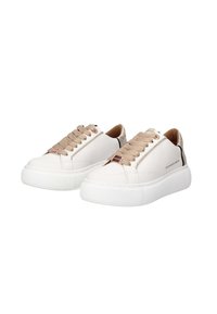 ALEXANDER SMITH Sneakers basse - bianco