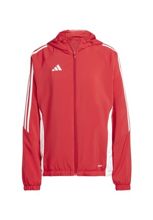 Rote Zip-Jacke mit Kapuze, ausgestattet mit weißen Streifenakzenten entlang der Ärmel und einem Adidas-Logo auf der oberen linken Seite. Glatte Textur.