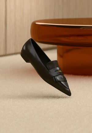 Tommy Hilfiger, PENNY BAR POINTY LOAFER - Slipper - black