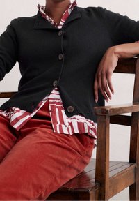Seasalt Cornwall Cardigan - black