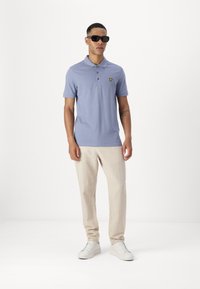 Lyle & Scott Pólóing - crafted blue