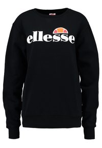 Sudadera negra de forro polar, con un logo blanco de "ellesse" y un acento colorido encima del logo. Puños y dobladillo acanalados.