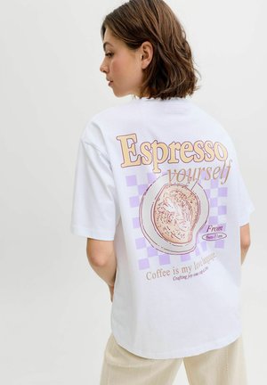 - T-shirt z nadrukiem