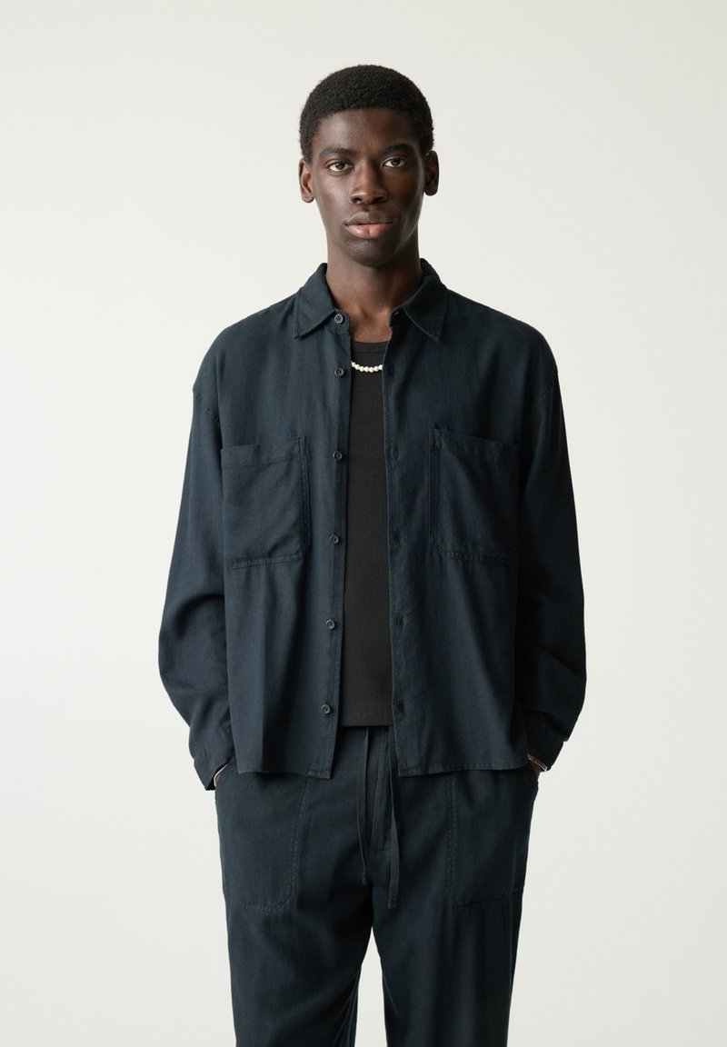 PULL&BEAR LONG SLEEVE BLEND - Cămașă - black