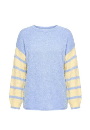 Zachte gebreide trui met lichtblauwe romp en crèmekleurige mouwen met horizontale lichtblauwe strepen, ronde halslijn en geribbelde manchetten.