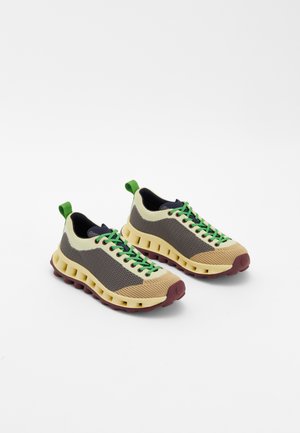 PELOTISSIMA BY SUNNEI - Zapatillas - grey/yellow