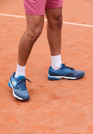 Lotto MIRAGE 400 ALLROUND - Pantofi de tenis pe orice suprafață - ocean blue/all white/mykonos blue