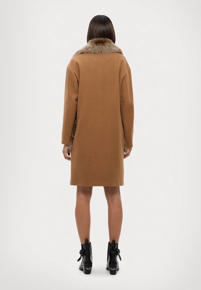 STUDIO ID DAYOUNG COAT - Klassischer Mantel - camel/toscana honey