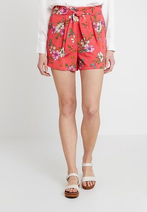 Shorts - red