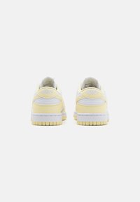 Nike Sportswear DUNK NEXT NATURE - Sportcipő - white/alabaster