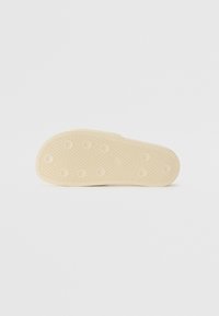 Les Deux WILTON - Papuci de casă - ivory