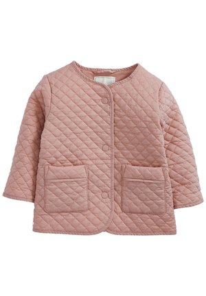 Veste pour enfants en rose clair matelassée avec un col rond, un système de fermeture à boutons-pression et deux poches plaquées à l'avant.