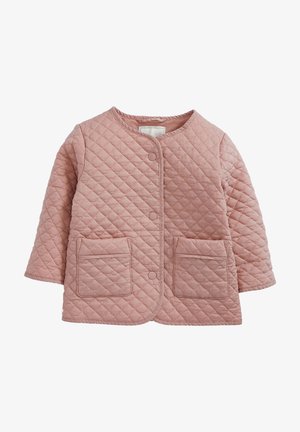 Veste pour enfants en rose clair matelassée avec un col rond, un système de fermeture à boutons-pression et deux poches plaquées à l'avant.