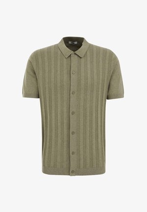 Vihreä oliivinvärinen lyhythihainen neulepolo, jossa on pystysuora raidallinen kuvio, kauluksellinen kaula sekä viisi nappia edessä.