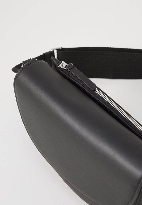 VIKA - Cross body bag3