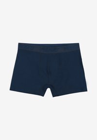 Granatowe bokserki wykonane z miękkiej bawełny z szerokim pasem z wypukłym nadrukiem nazwy marki "PROSTO". Prosty design z przeszytymi szwami.