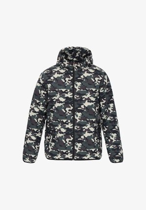 Kamuflaažiga jope kapuutsiga, millel on rohelised, hallid ja kreemilised mustrid. Valmistatud sünteetilisest materjalist, ees on täispikk tõmblukk.