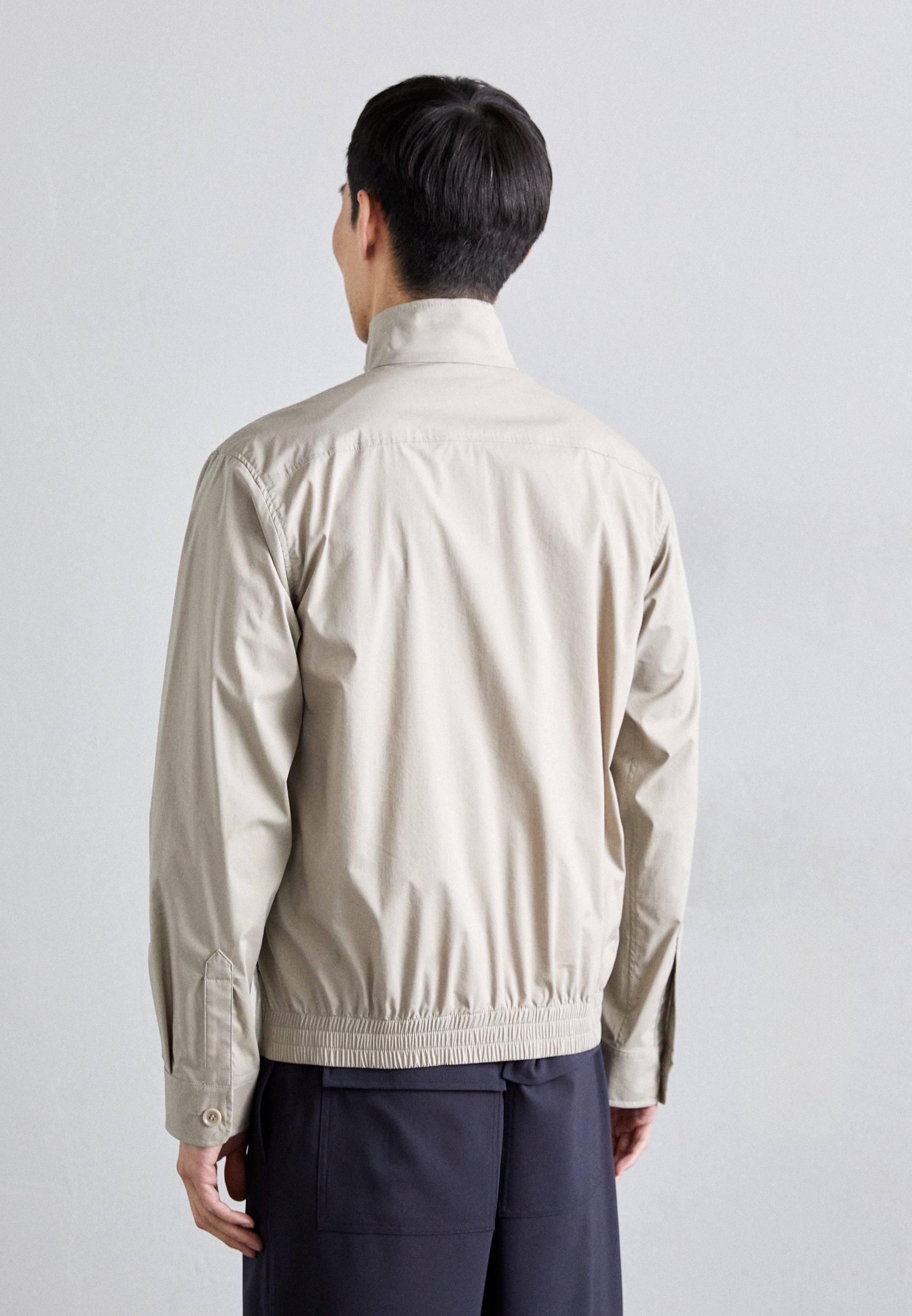 【関税込み】ASPESI Giacca con collo alto Aspesi Giacca Donna W4_G _0922 _Z058_