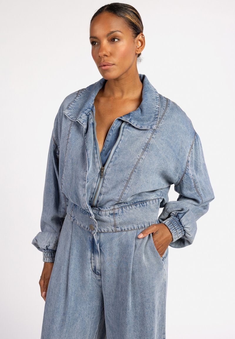 Aaiko VINA TEN - Spijkerjas - sky blue