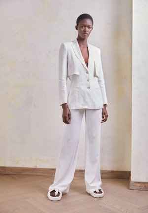 JACKET - Sportovní sako - ivory
