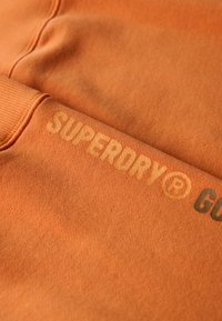Superdry & Co UTILITY SPORT CREW - Sudadera - rusted orange