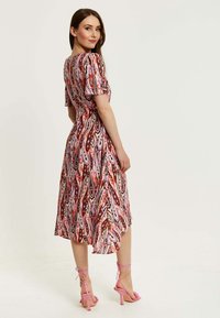 Liquorish PAISLEY PRINT MIDI WRAP - Day dress - multicoloured
