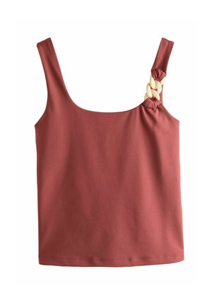 Rostrotes ärmelloses Top mit quadratischem Ausschnitt und einem dekorativen beigen geflochtenen Detail am rechten Träger.