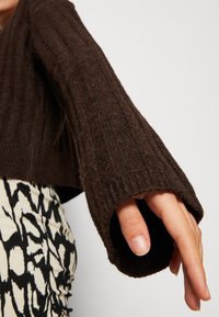 Even&Odd Maglione - brown