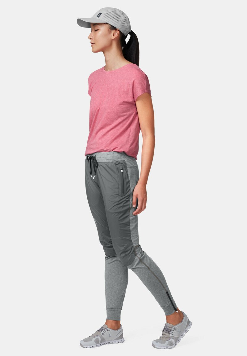 On LIGHTWEIGHT  - Cap - grey