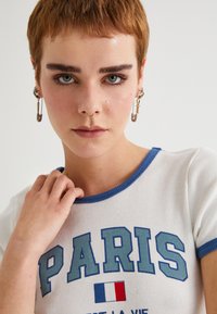 Koton PARIS CROP - Camiseta estampada - white