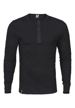 Svart langermet skjorte med rund hals, to-knapp placket og tettsittende mansjetter, laget av et glatt stoff. Minimal merkevare på kanten.