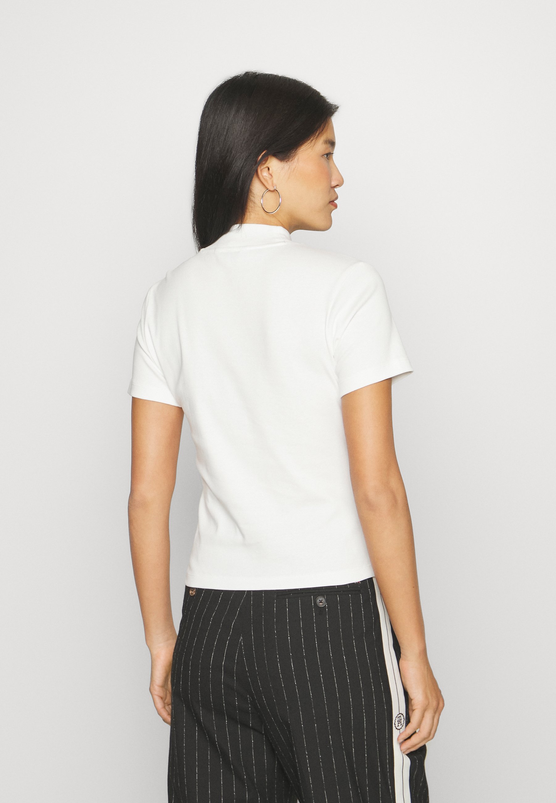 売れ筋商品|||トミー ヒルフィガー Tシャツ レディース トップス NEW CODY SLIM CROP MOCK - Basic T-shirt - black トミー ヒルフィガー レディース Tシャツ トップス SLIM CODY