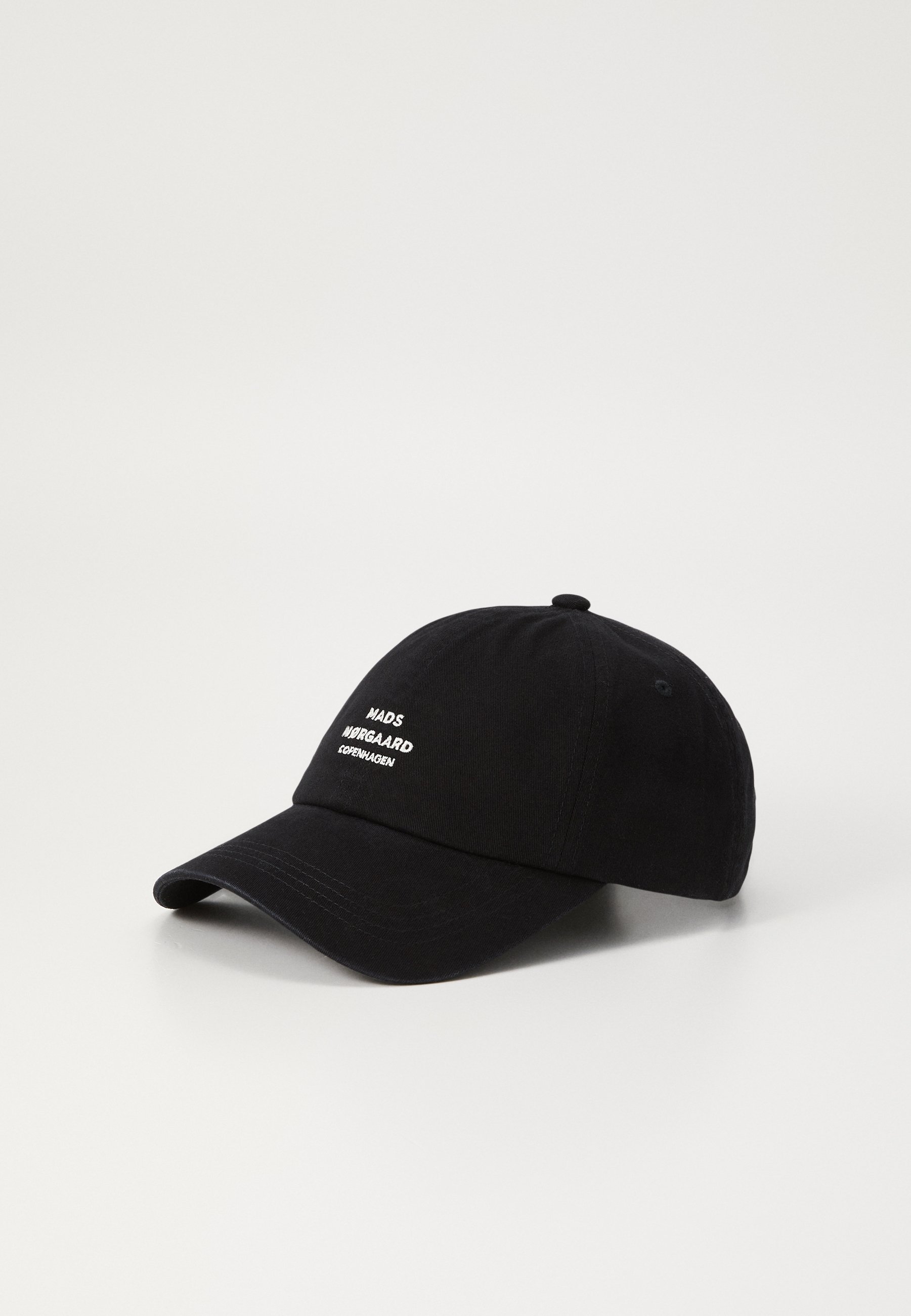 Black cap