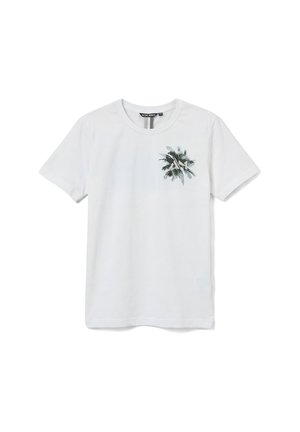 T-shirt bianca a maniche corte con scollo rotondo con una piccola grafica nera e grigia di una palma sul lato sinistro del petto.