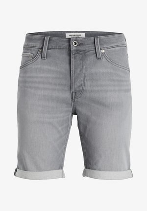 Shorts de mezclilla gris con dobladillos enrollados, con cierre frontal de botón y cremallera. Diseño simple, textura suave y ajuste de longitud media.